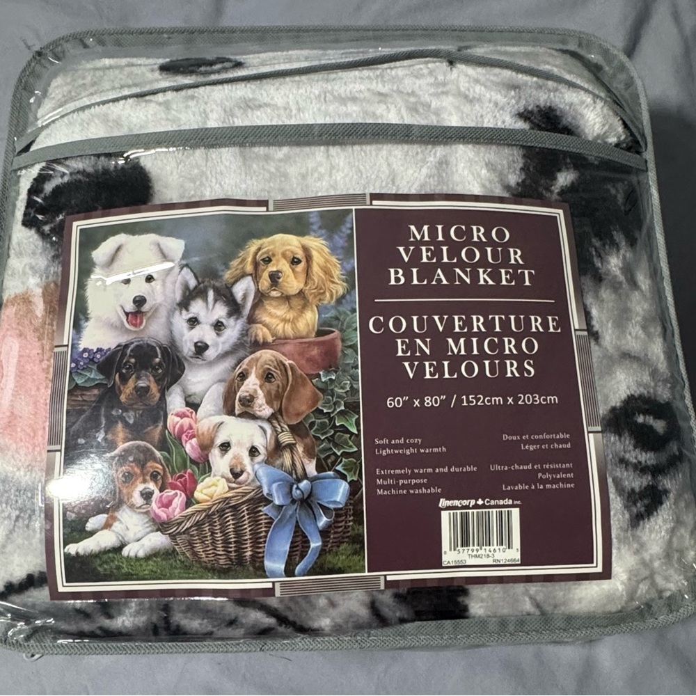 Micro Velour Blanket with Dog Print